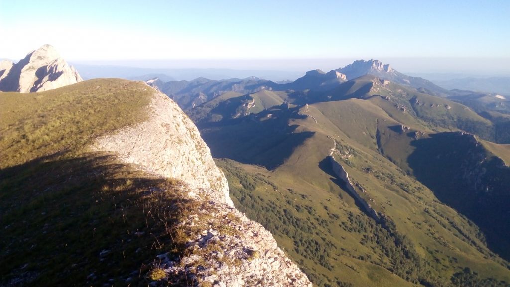 Вид с вершины горы Восточный ачишбок