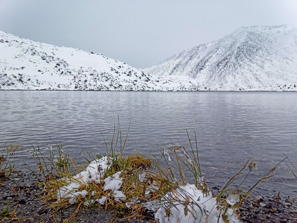 Озеро на перевале Зиг-Заг.